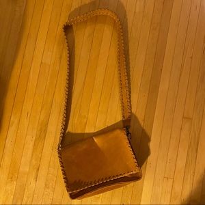 Vintage brown shoulder bag